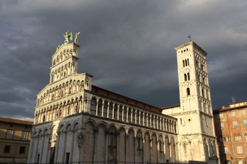 Scopri di più sull'articolo Vacanze a Lucca – cosa vedere, chiese, musei attrazioni